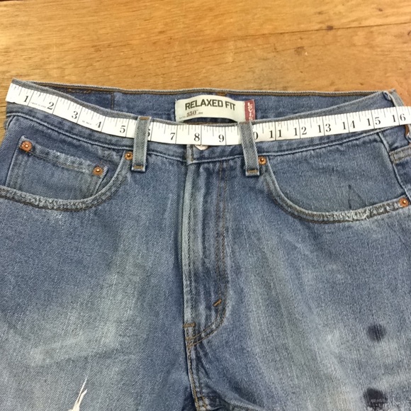 Levi’s Jean Shorts - Picture 7 of 7